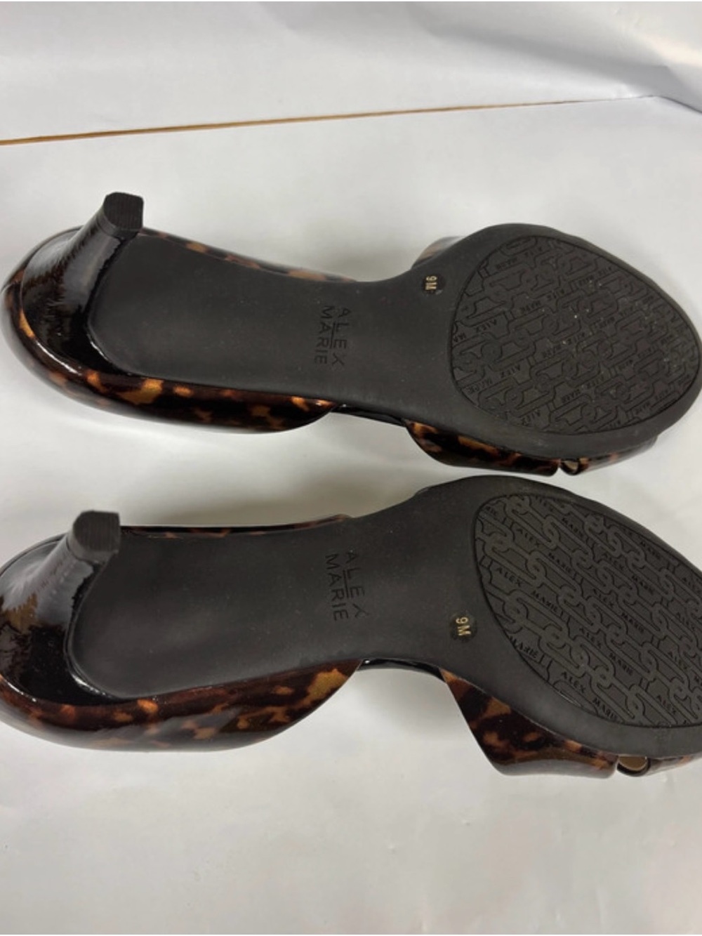 NWOT ~Alex Marie Tortoise Heels ~ ~Size 9 - Picture 5 of 5